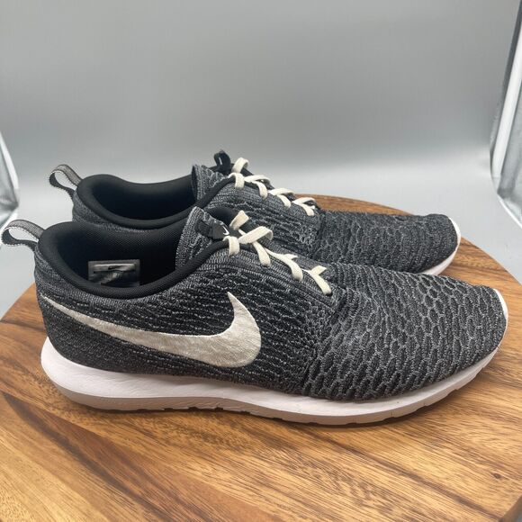 roshe run x supreme